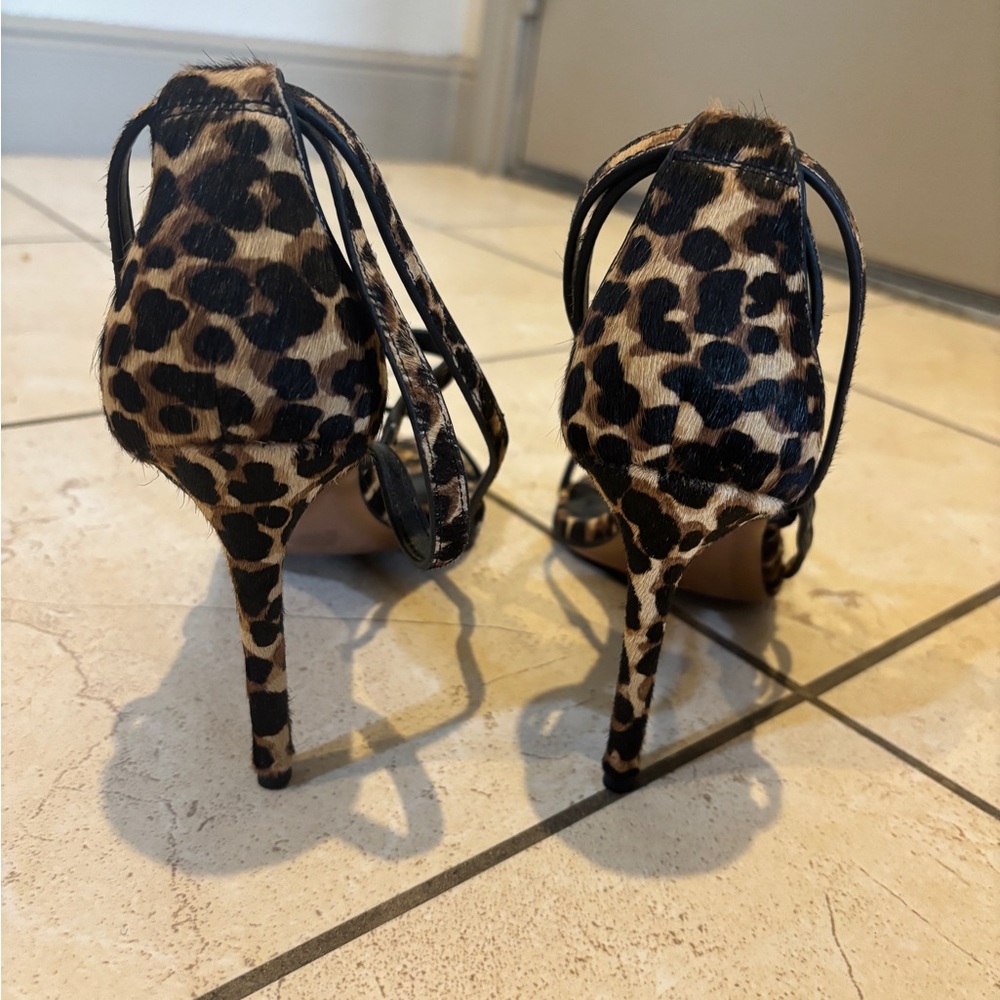Elegant Black and Brown Stiletto Heels with Animal Print - Picture 3 of 5